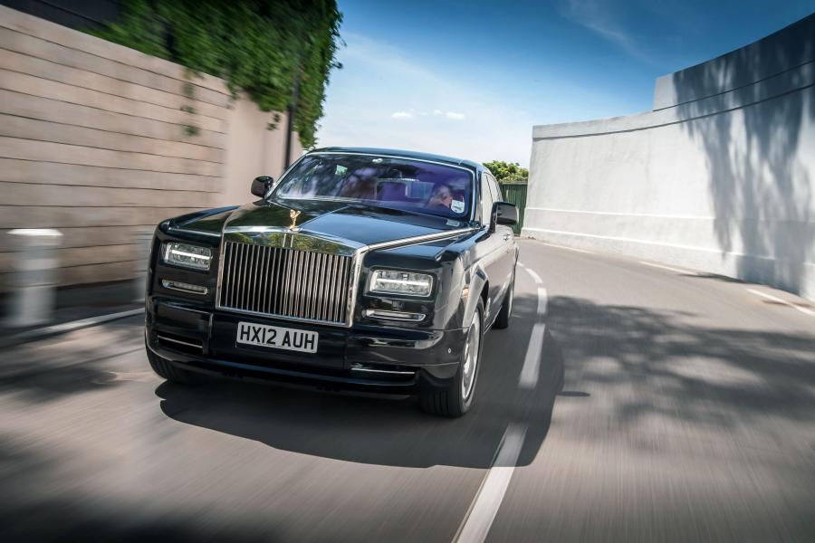  Rolls-Royce Phantom EWB 2012 года  (фото 26 из 34)